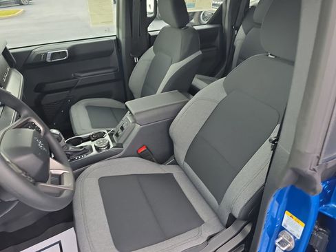 New 2025 Ford Bronco 4-Door AWD/4WD image 12
