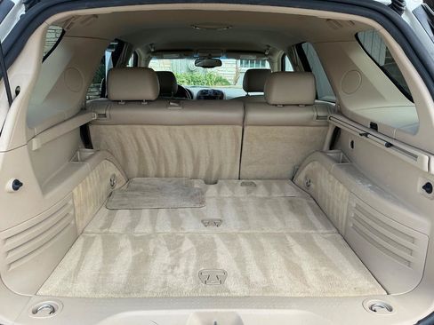Used 2006 Cadillac SRX w/ Seating Package RWD image 12