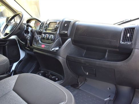 Used 2019 RAM ProMaster 2500 FWD image 12