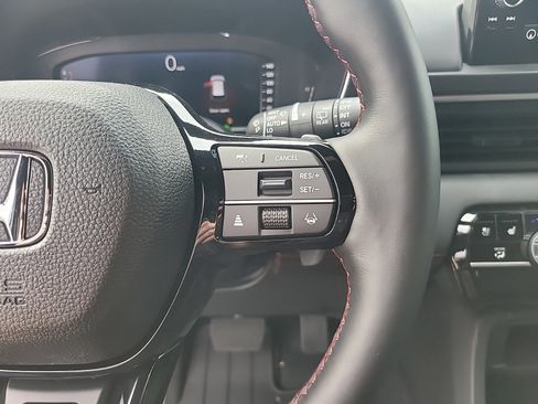 New 2025 Honda Pilot Black Edition image 20