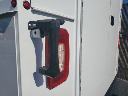 New 2025 Chevrolet Express 3500 w/ Power Convenience Package image 14