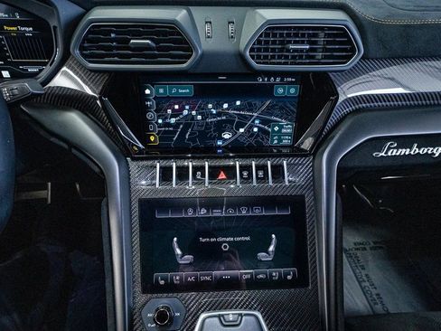 Used 2023 Lamborghini Urus Performante image 42