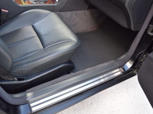 Used 1998 Mercedes-Benz E 320 Sedan image 35