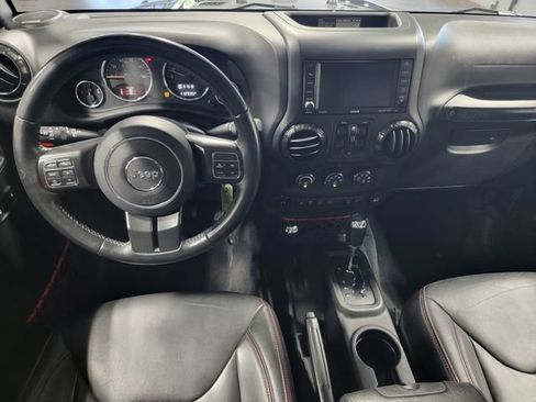 Used 2017 Jeep Wrangler Unlimited Rubicon AWD/4WD image 29