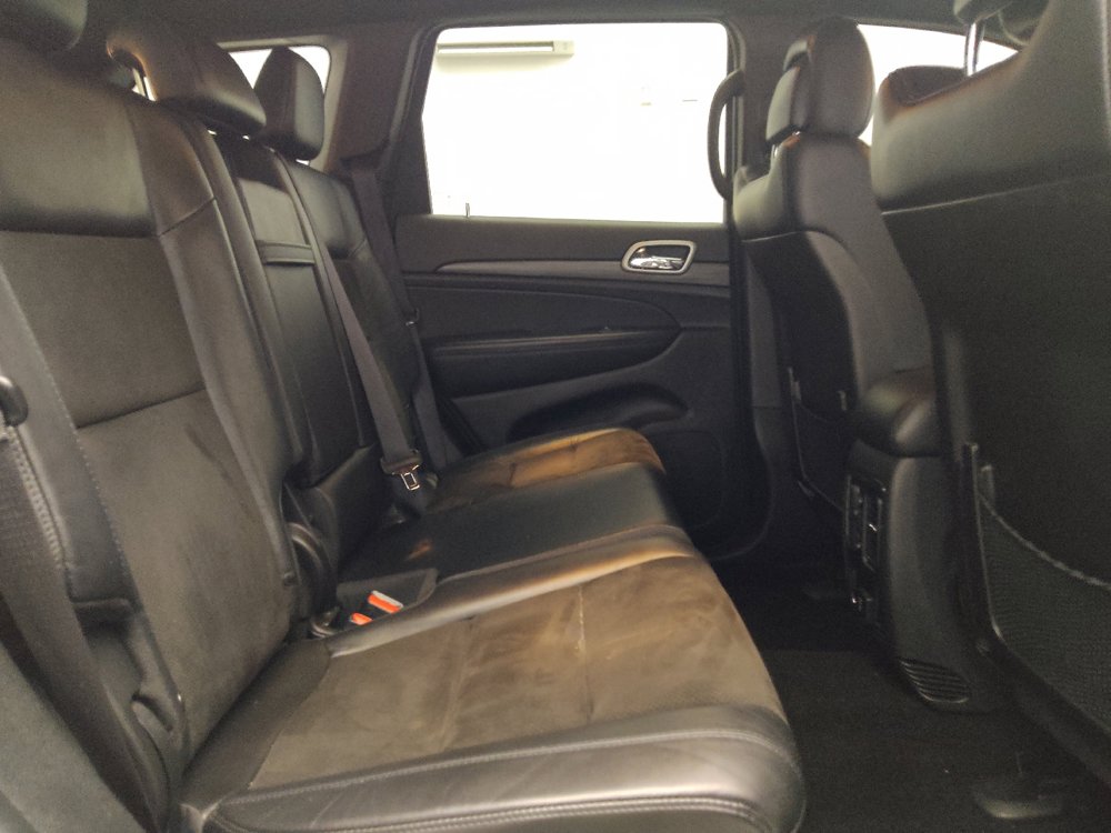 Used 2021 Jeep Grand Cherokee Laredo X AWD/4WD image 19