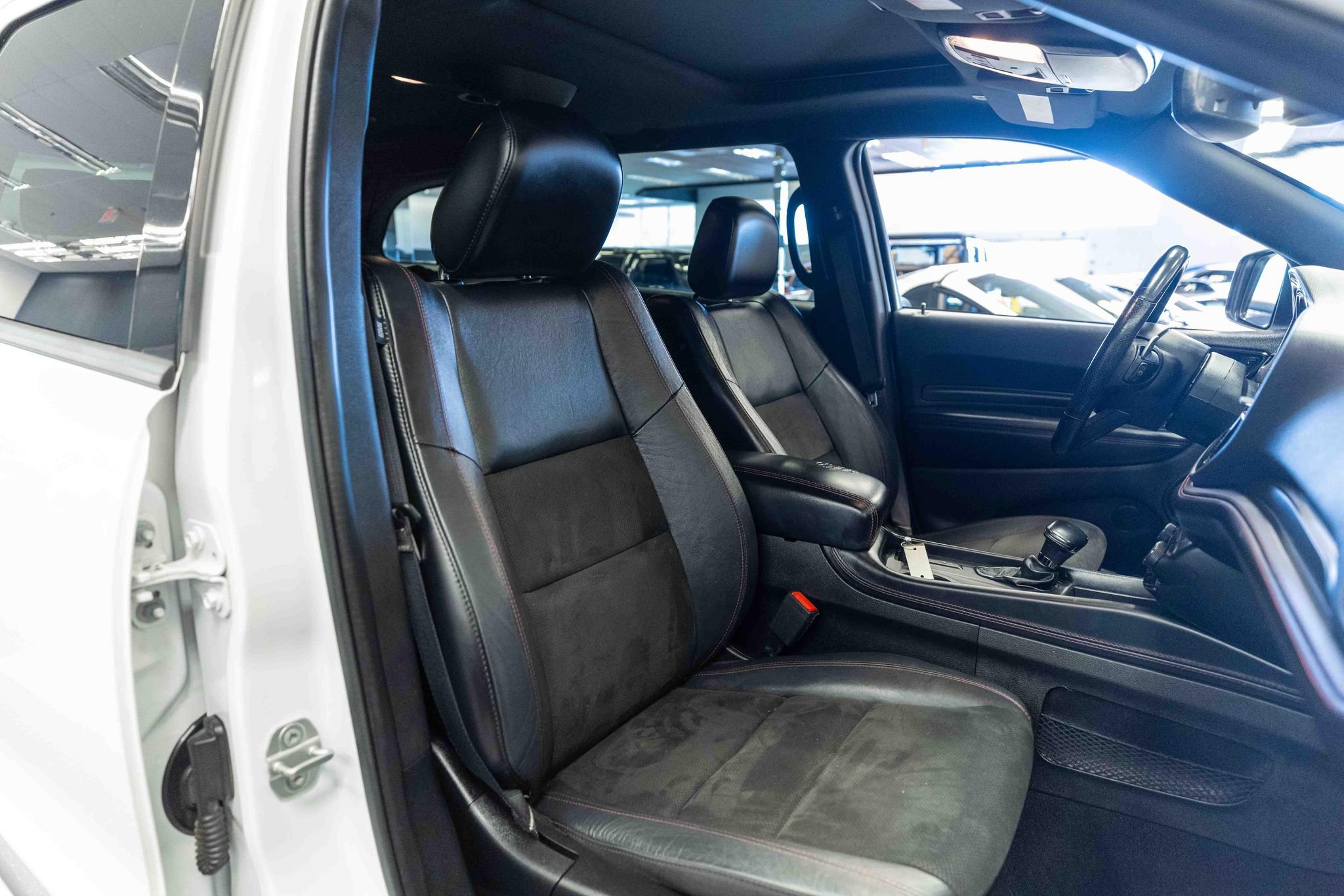Used 2021 Dodge Durango R/T w/ Blacktop Package AWD/4WD image 16