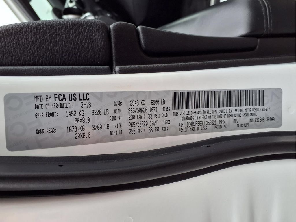 Used 2018 Jeep Grand Cherokee Limited AWD/4WD image 26