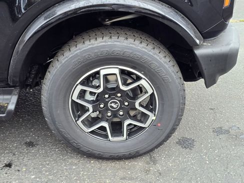 New 2026 Ford Bronco Outer Banks AWD/4WD image 9