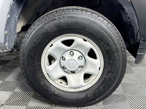 Used 2019 Toyota Tacoma SR image 25