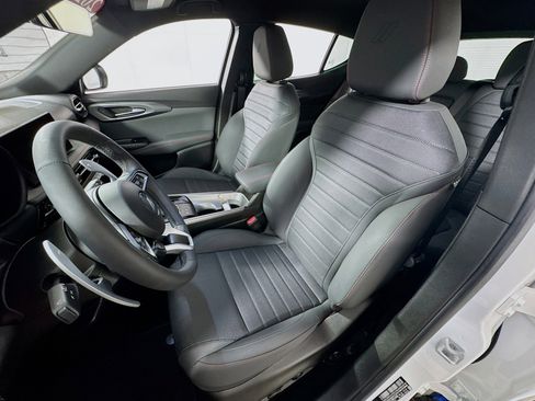 Used 2024 Dodge Hornet R/T w/ R/T Blacktop Package image 13