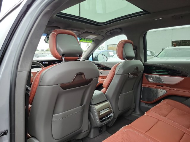 Used 2024 Lincoln Nautilus Black Label AWD/4WD image 24