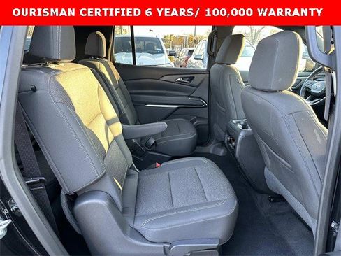 Certified 2025 Chevrolet Traverse LT image 12