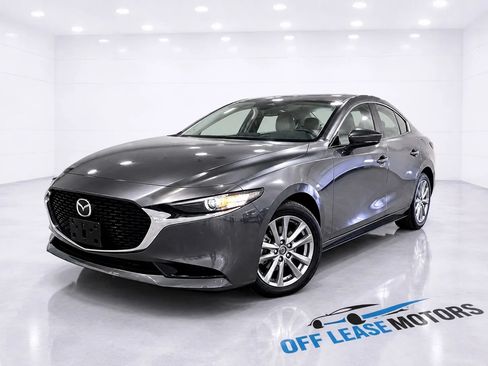 Used 2025 MAZDA MAZDA3 s FWD image 1