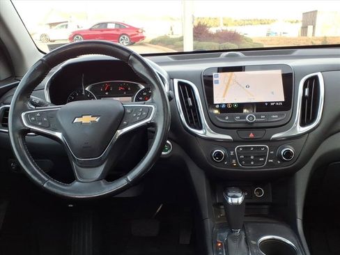 Used 2019 Chevrolet Equinox LT image 9