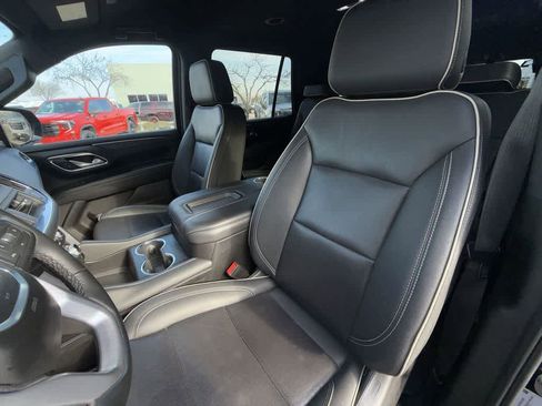 Used 2024 GMC Yukon SLT image 11