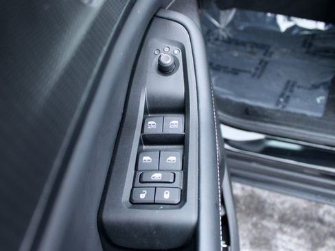 Used 2025 Jeep Grand Cherokee Laredo w/ Luxury Tech Group I image 11