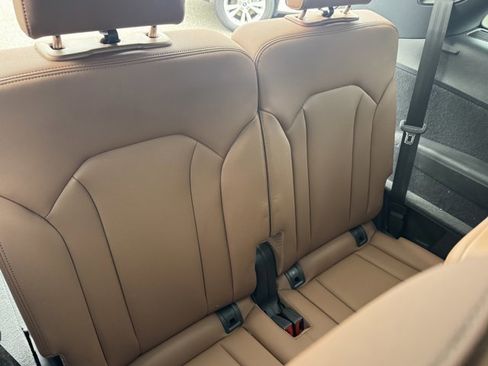 Certified 2025 Audi Q7 2.0T Premium image 30