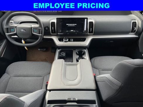 New 2025 Ford Expedition Active AWD/4WD image 10