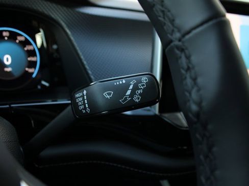 New 2026 Volkswagen Atlas Cross Sport SEL R-Line image 11