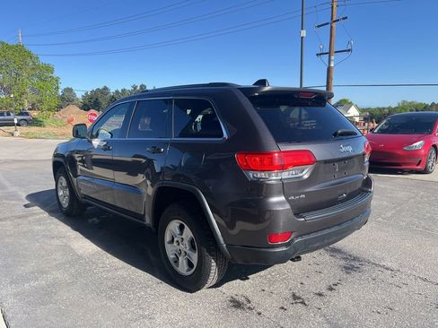 Used 2015 Jeep Grand Cherokee Laredo w/ Quick Order Package 23E AWD/4WD image 4