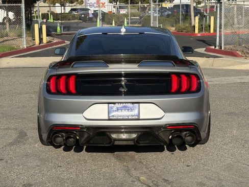 Used 2020 Ford Mustang Shelby GT500 w/ Technology Package image 5