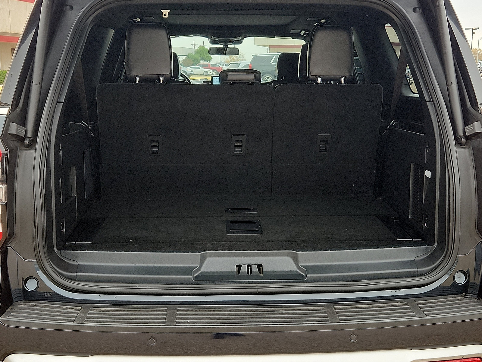 Used 2023 Ford Expedition Max Platinum AWD/4WD image 12