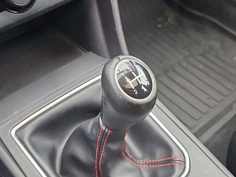 Used 2017 Subaru Impreza 2.0i Sport image 20