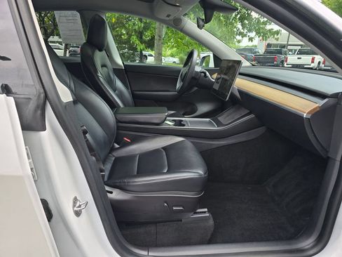 Used 2021 Tesla Model Y Long Range AWD/4WD image 10