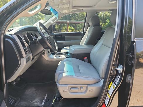Used 2013 Toyota Sequoia SR5 w/ Premium Pkg RWD image 14