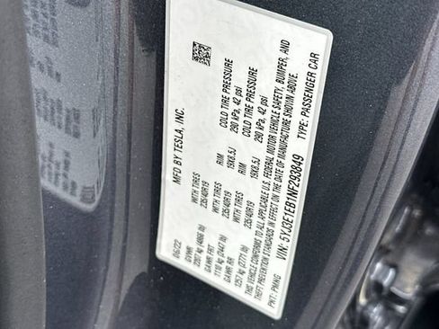 Used 2022 Tesla Model 3 Long Range AWD/4WD image 32