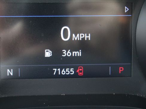 Used 2023 Buick Encore GX Select w/ Sport Touring Package FWD image 31
