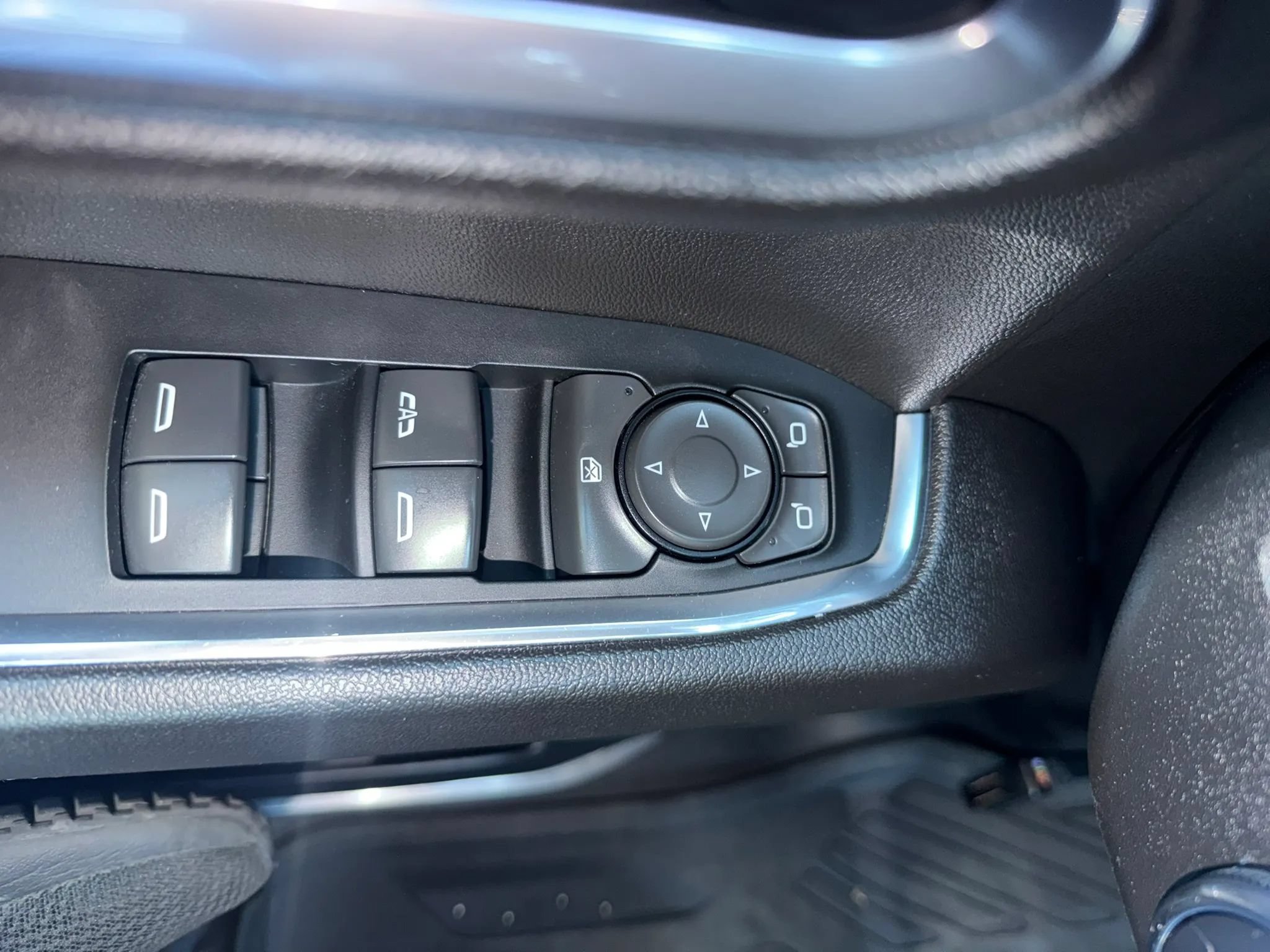 Used 2023 GMC Sierra 1500 SLE w/ Enhanced Capability Package AWD/4WD image 25