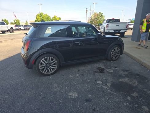 Used 2025 MINI Cooper S FWD image 4