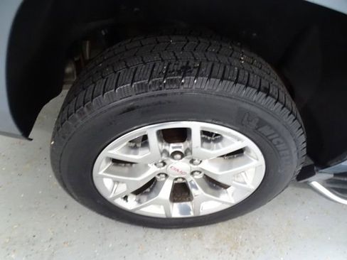 Used 2016 GMC Yukon SLT w/ Open Road Package AWD/4WD image 30