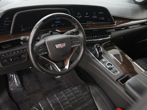 Used 2021 Cadillac Escalade ESV Sport Platinum image 30