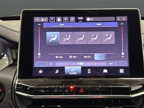 New 2026 Jeep Compass Latitude AWD/4WD image 17
