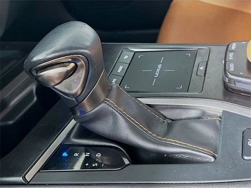 Used 2020 Lexus UX 250h image 23