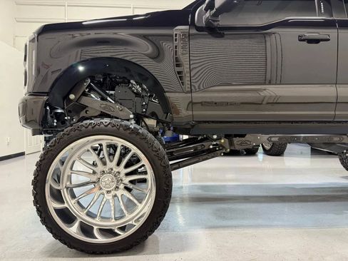 Used 2024 Ford F250 King Ranch image 10