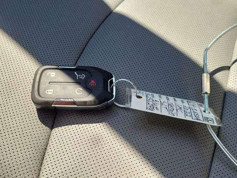 Used 2022 GMC Terrain SLT w/ Infotainment Package II image 36