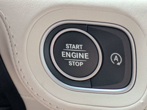 Used 2025 Mercedes-Benz GLS 63 AMG 4MATIC image 29