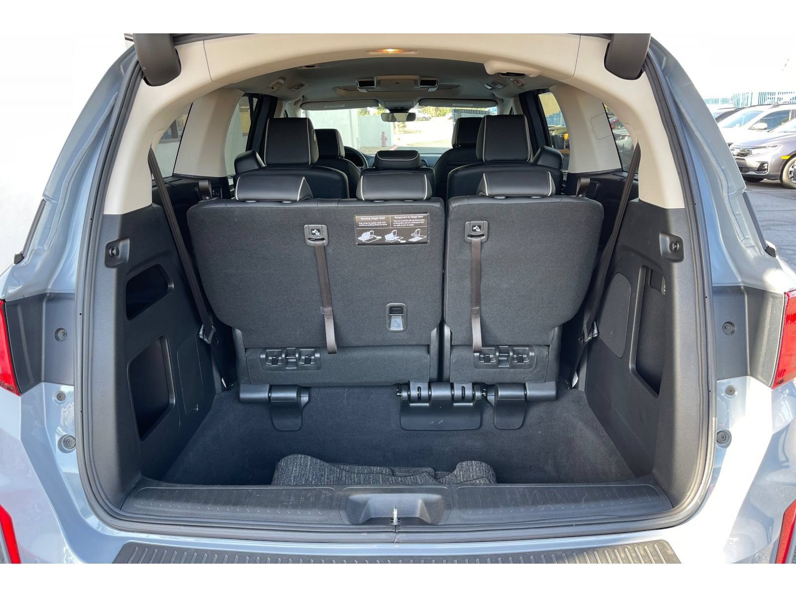 Certified 2025 Honda Odyssey Touring image 17
