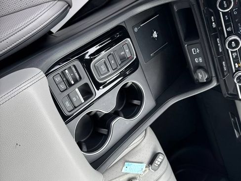 Certified 2024 Honda Pilot Elite image 27