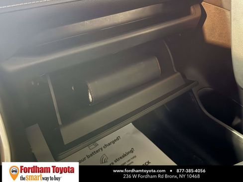 Used 2023 Toyota RAV4 XLE Premium AWD/4WD image 33