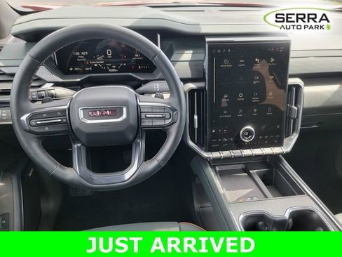 Certified 2025 GMC Acadia AT4 w/ Luxury Package AWD/4WD image 30