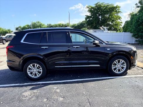 Used 2024 Cadillac XT6 Luxury w/ LPO, Floor Liner Package AWD/4WD image 11