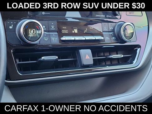 Used 2022 Toyota Highlander XLE AWD/4WD image 24