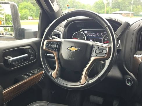 Used 2020 Chevrolet Silverado 2500 High Country w/ Z71 Off-Road Package AWD/4WD image 40