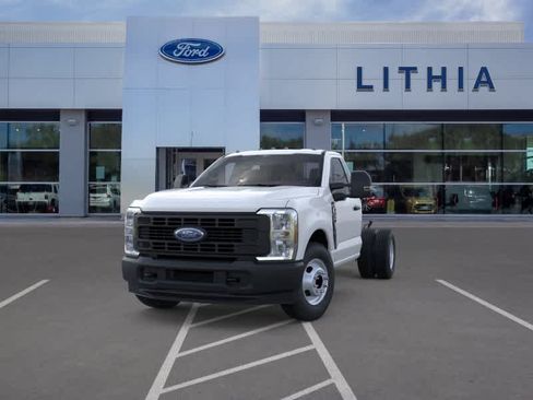 New 2026 Ford F350 XL RWD image 2