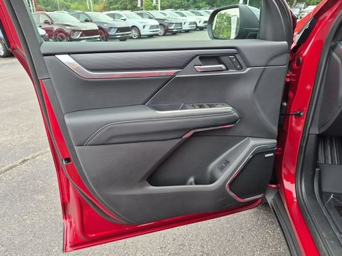 New 2026 GMC Acadia Elevation w/ Black Edition AWD/4WD image 18