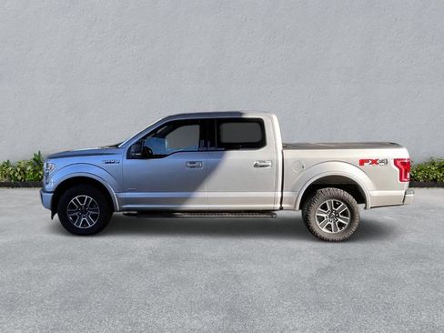 Used 2017 Ford F150 XLT w/ Equipment Group 302A Luxury AWD/4WD image 9